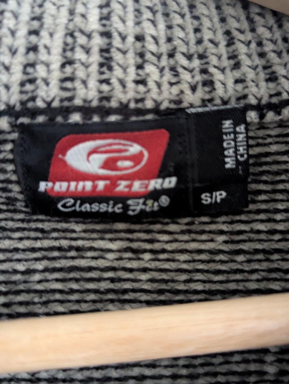 Point Zero Men's Gray Quarter-Zip Knit Sweater Size S - Picture 5 of 5